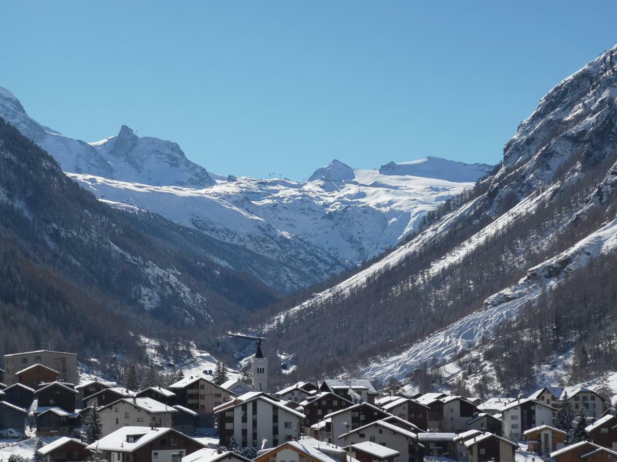 Petit Paradisli Tasch Bagian luar foto